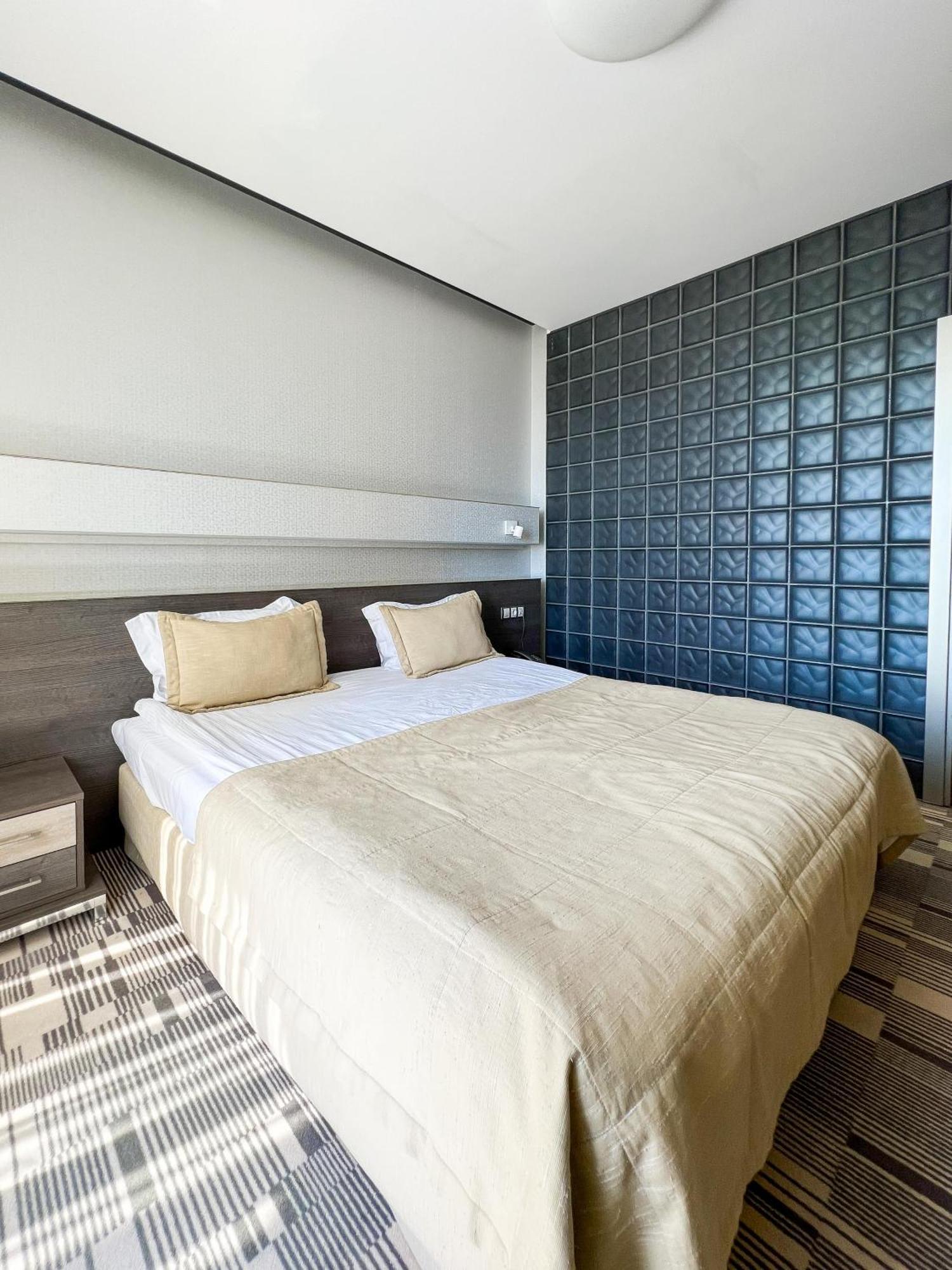 12Th Floor Apartments Odessa Luaran gambar