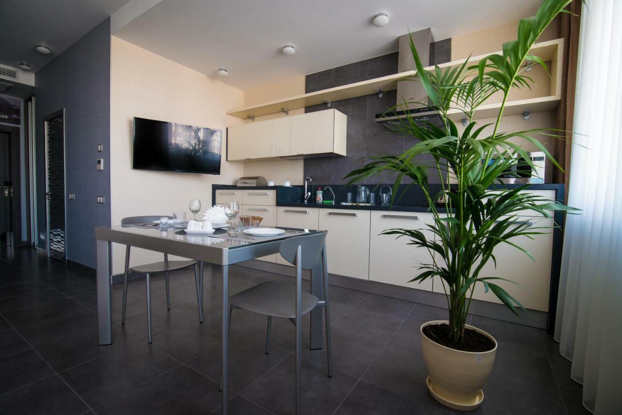 12Th Floor Apartments Odessa Luaran gambar